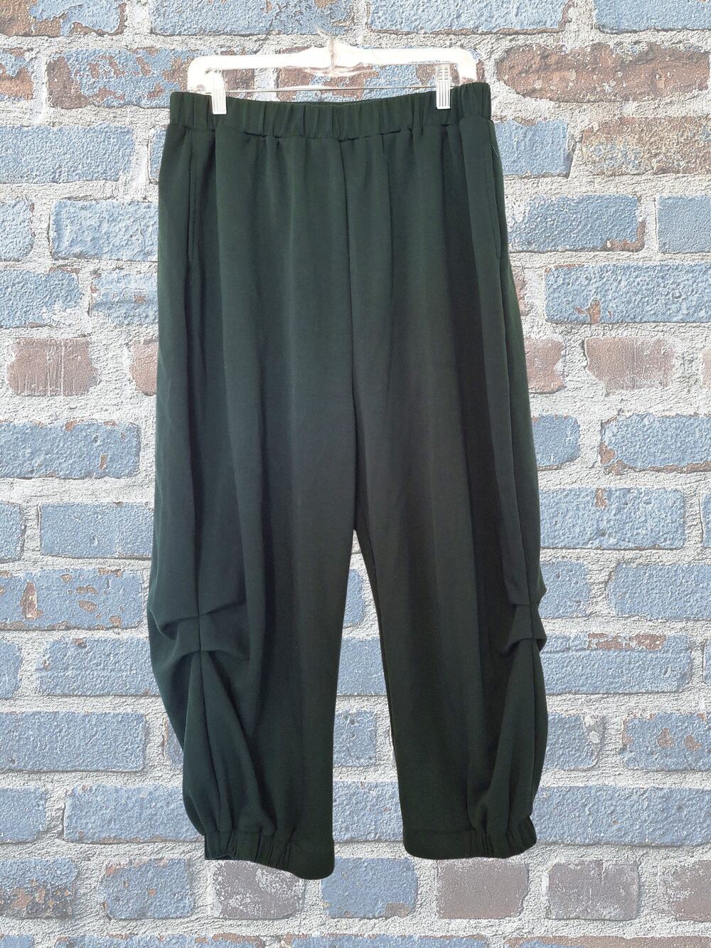 Davi & Dani Lantern Balloon Joggers – Women’s Large